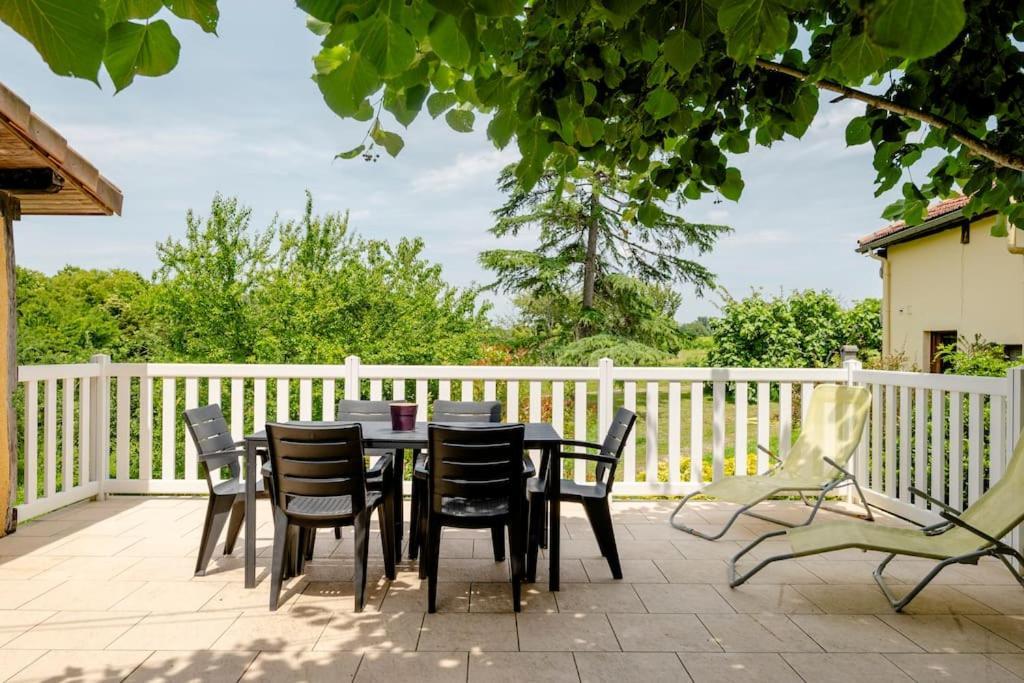 Gîte Le Campane - Piscine Laujuzan Extérieur photo